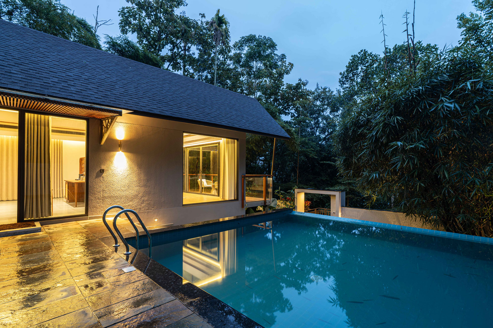 COFFEE LAND FAMILY POOL VILLA - Image 7